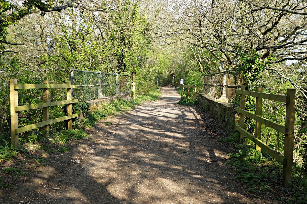 Photo of trackbed passing over bridge