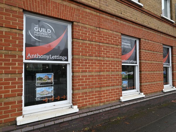 Estate Agent