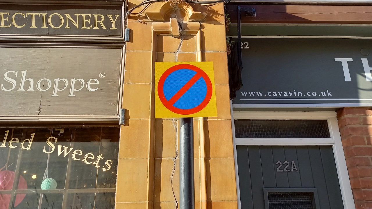 Photo of no parking signage in Maidenhead Street